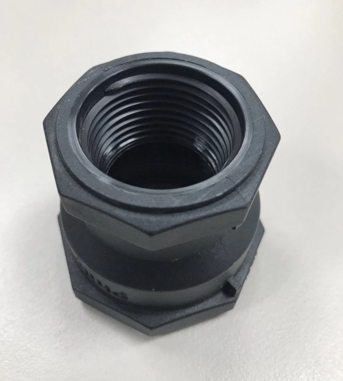 Poly Red Socket 32 X 25mm BSP (90434300)