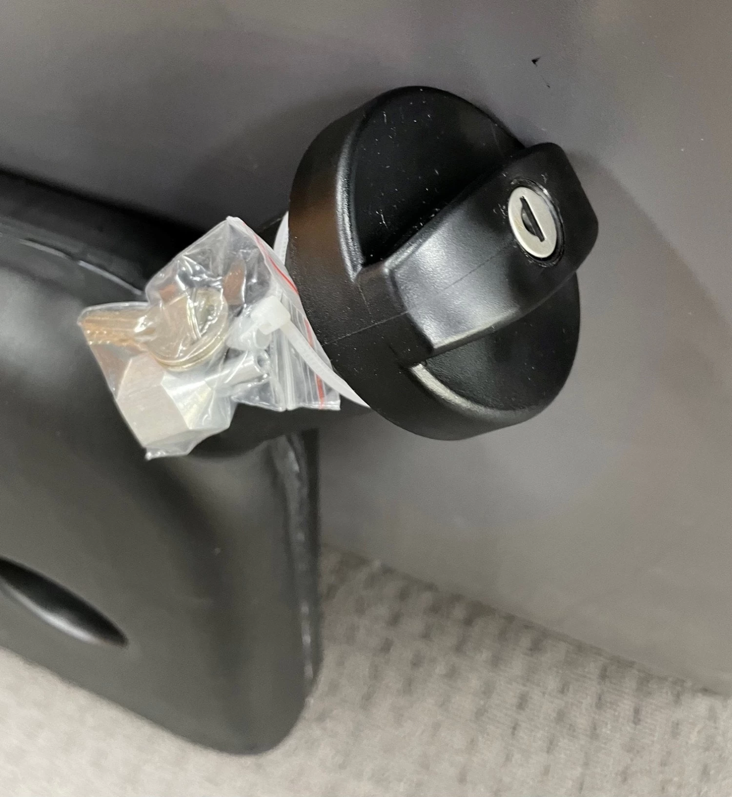 Diesel Lockable Fuel Tank 10 Litres - Finch Australia - Image 2